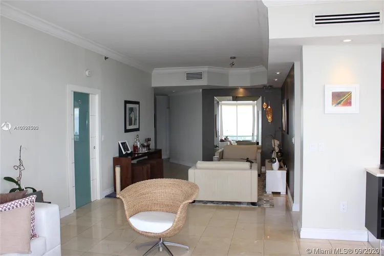 Champlain Towers East #12G image #6