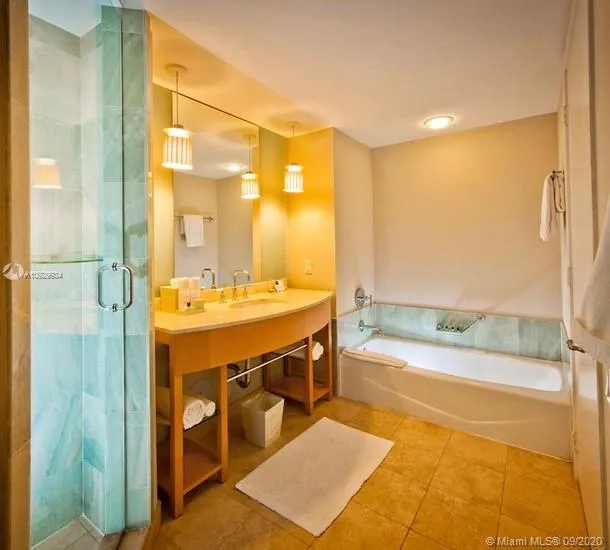 Marenas Resort #1803 image #6