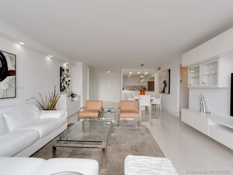 Olympus Towers and Marina #701 image #18