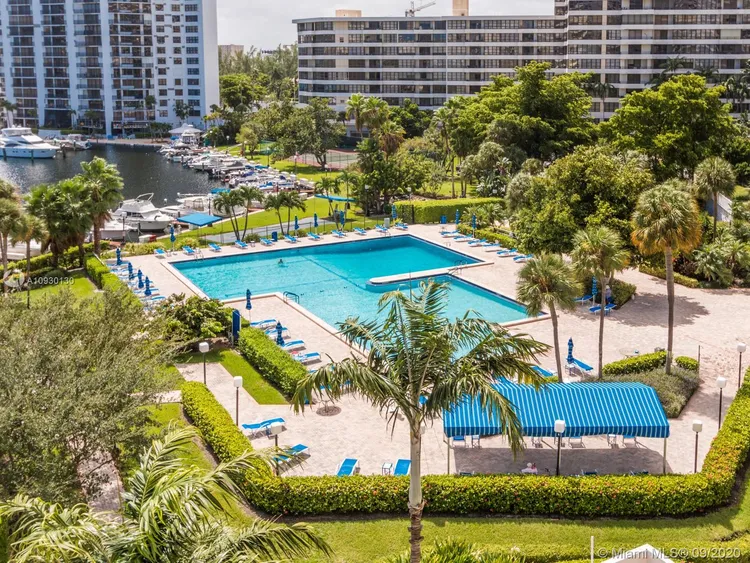 Olympus Towers and Marina #701 image #27