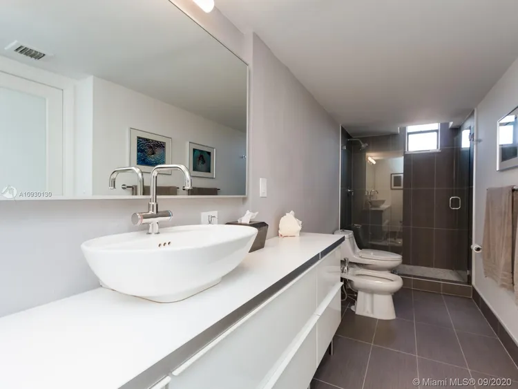 Olympus Towers and Marina #701 image #29