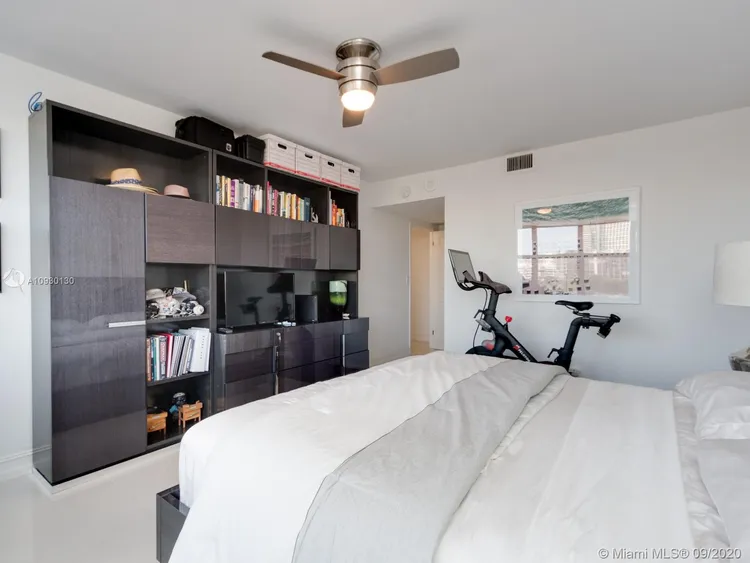 Olympus Towers and Marina #701 image #34