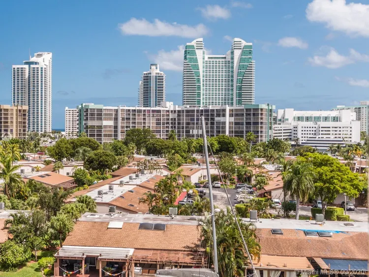 Olympus Towers and Marina #701 image #38