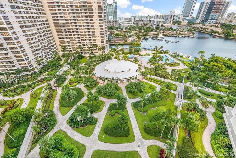 Olympus Towers and Marina #701 image #39