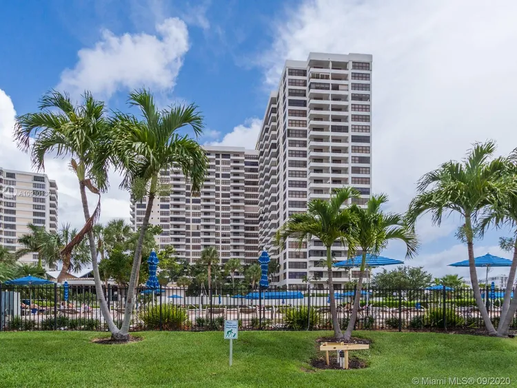 Olympus Towers and Marina #701 image #44