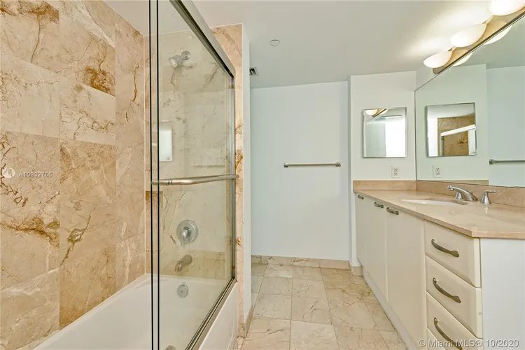 Skyline On Brickell #1006 image #14