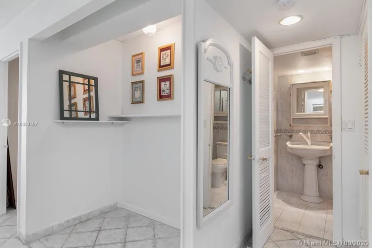 Ocean Point #402 image #15