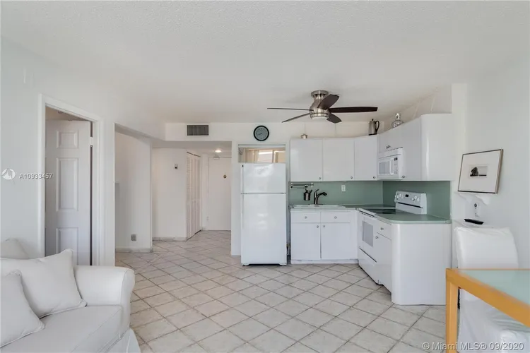 Ocean Point #402 image #6