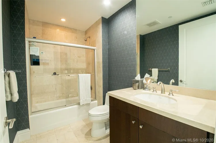 One Bal Harbour #1005 image #32