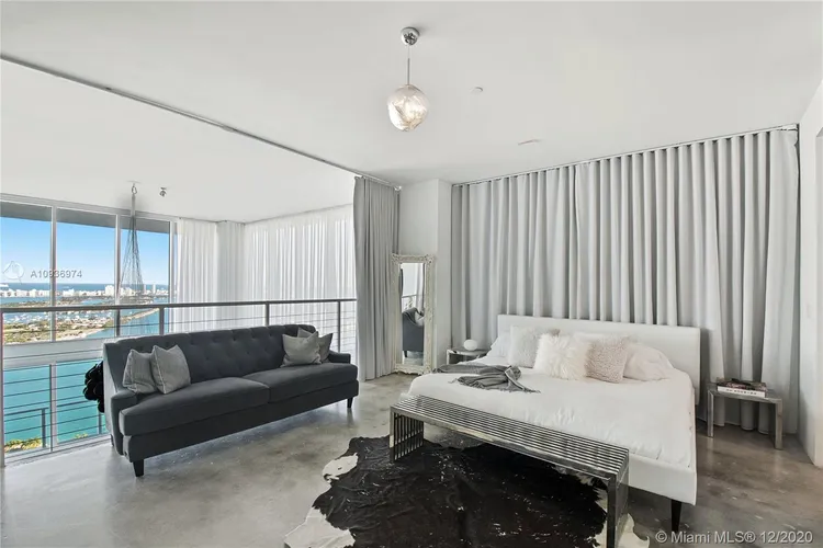 Ten Museum Park #PH4602 image #11