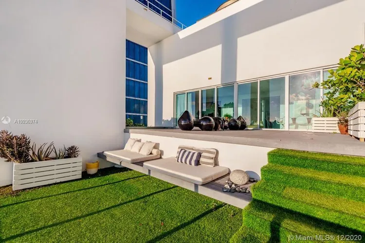 Ten Museum Park #PH4602 image #23