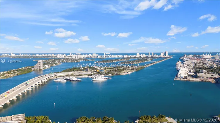 Ten Museum Park #PH4602 image #25