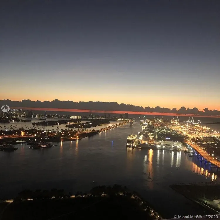 Ten Museum Park #PH4602 image #30