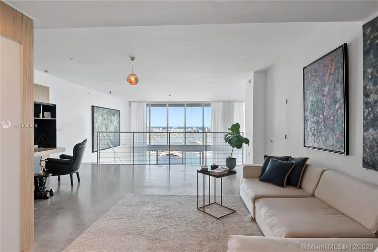 Ten Museum Park #PH4602 image #7