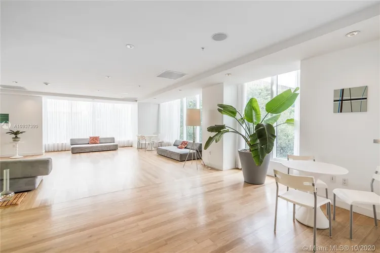 Loft Downtown II #2519 image #33