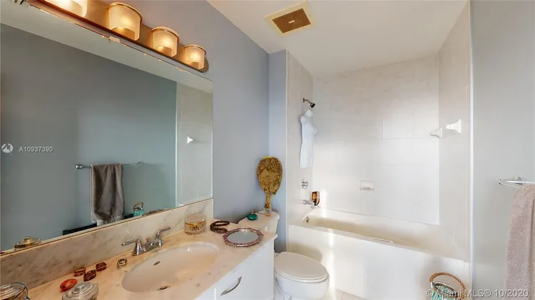 Loft Downtown II #2519 image #40