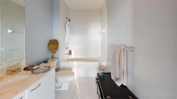 Loft Downtown II #2519 image #52