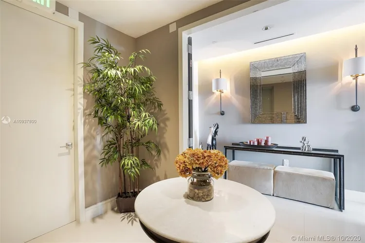 Echo Aventura #504 image #6