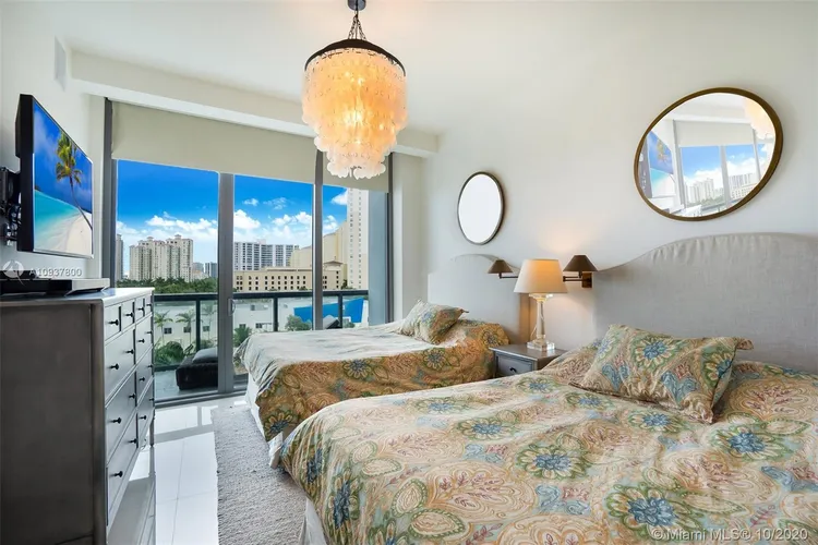 Echo Aventura #504 image #8