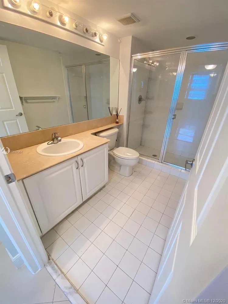 The Mark #2902 image #13