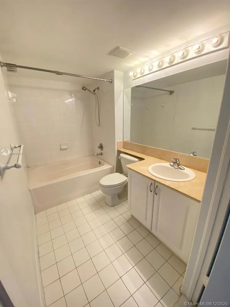 The Mark #2902 image #27