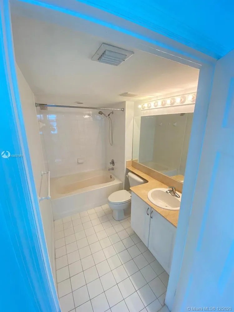 The Mark #2902 image #31