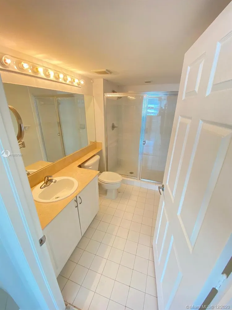 The Mark #2902 image #34