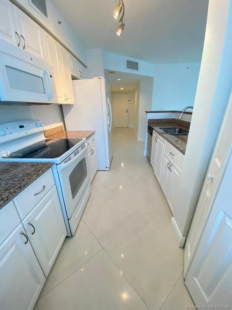 The Mark #2902 image #7