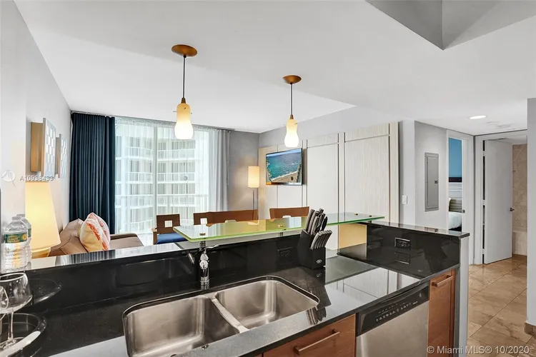 Marenas Resort #2410 image #20