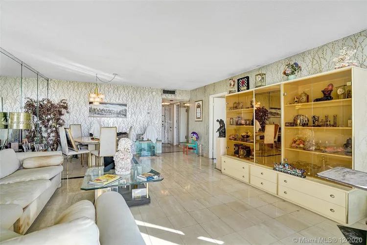 Royal Embassy #12c image #28