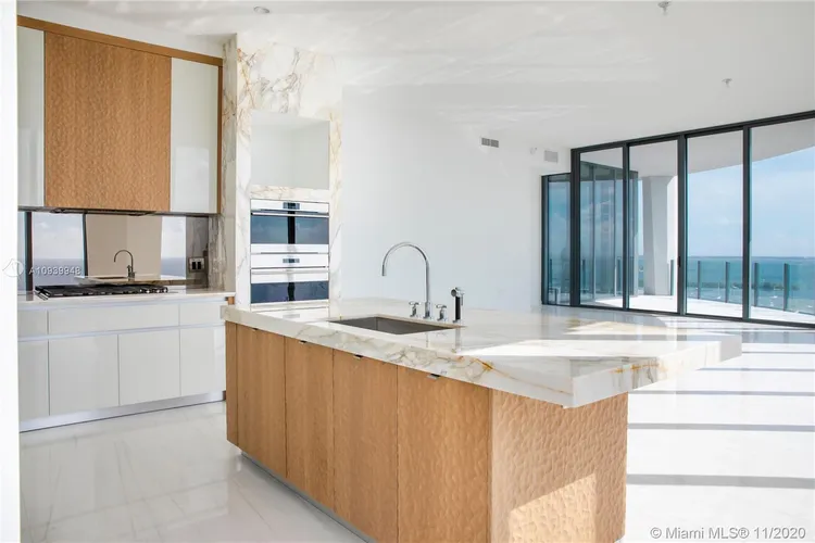 One Park Grove #17A image #9