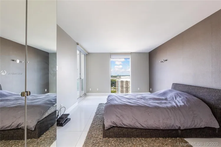 South Tower at the Point #2608 image #13