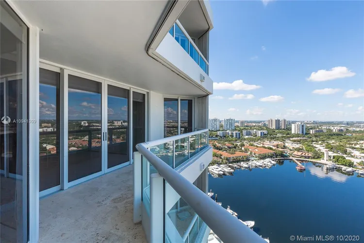 South Tower at the Point #2608 image #25