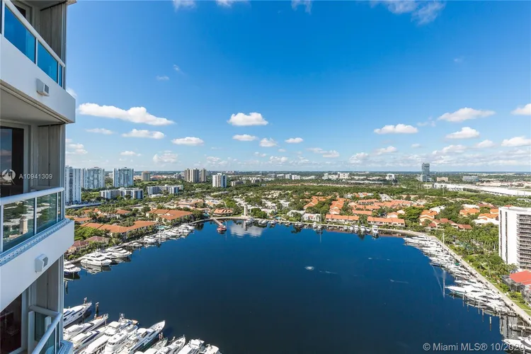 South Tower at the Point #2608 image #26