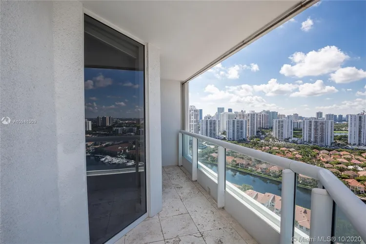 South Tower at the Point #2608 image #27