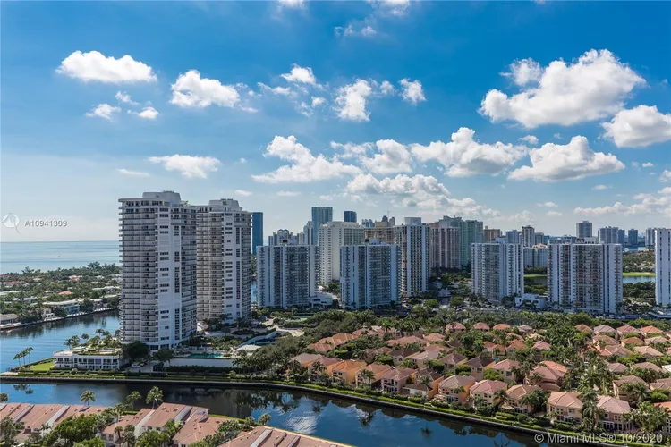 South Tower at the Point #2608 image #28