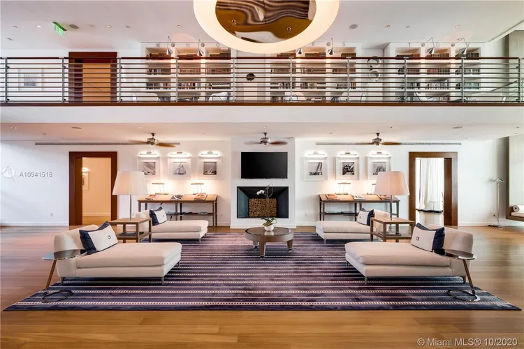 Grovenor House #2804 image #36