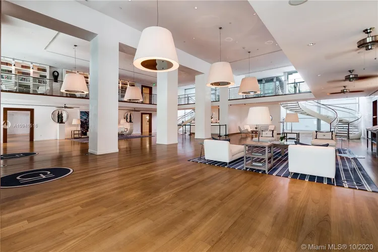 Grovenor House #2804 image #37