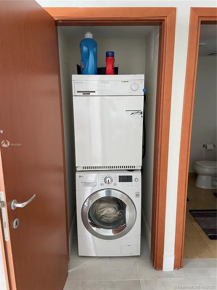 Spiaggia #503 image #10