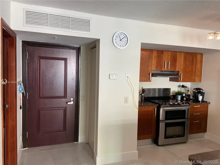 Spiaggia #503 image #7