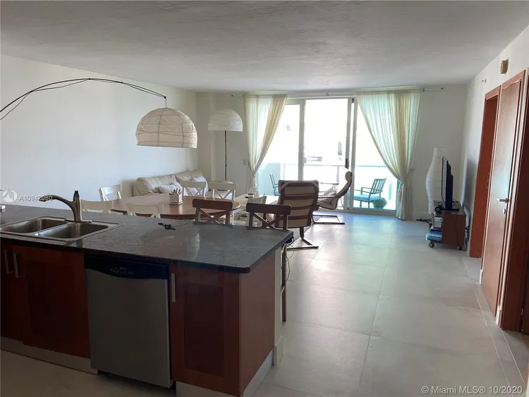 Spiaggia #503 image #8