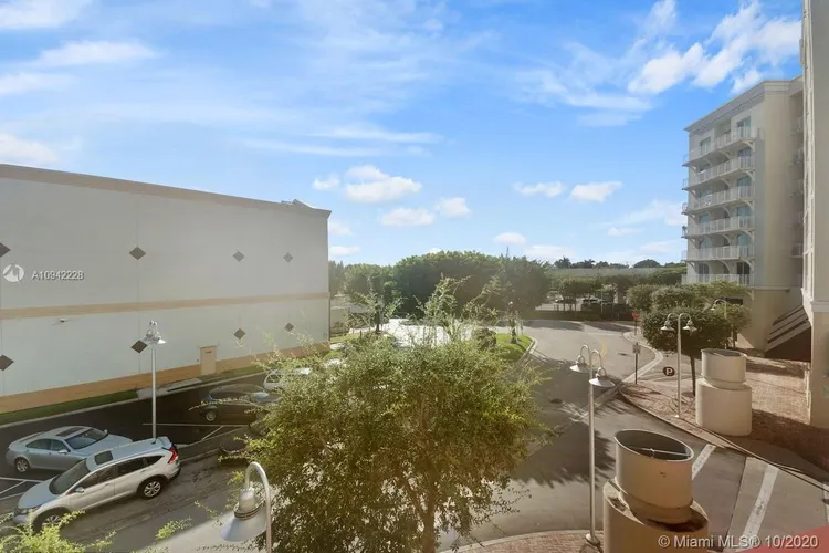 Downtown Dadeland #C213 image #15