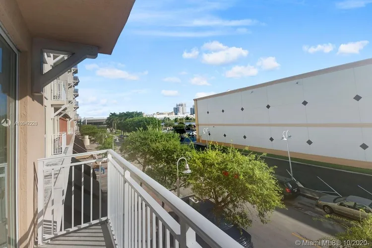 Downtown Dadeland #C213 image #16