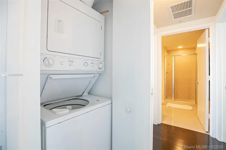 One Miami #3801 image #27