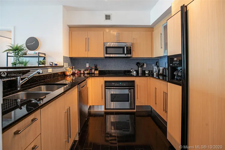 One Miami #3801 image #8