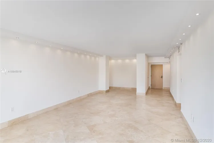 Champlain Towers East #3F image #10