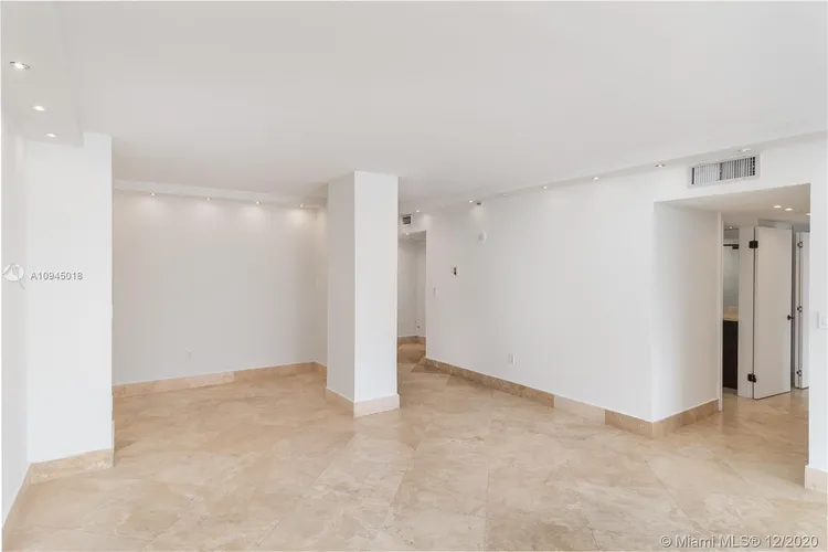 Champlain Towers East #3F image #11