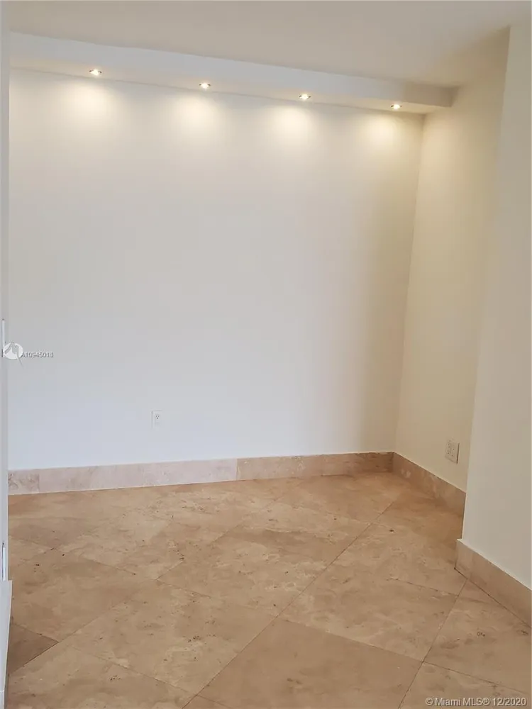 Champlain Towers East #3F image #12