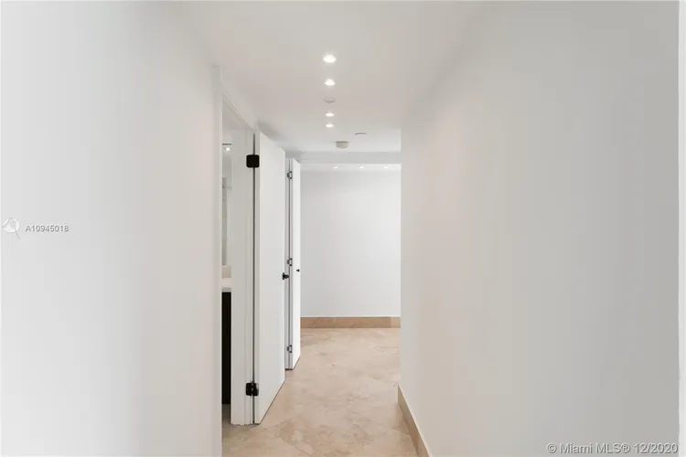 Champlain Towers East #3F image #16