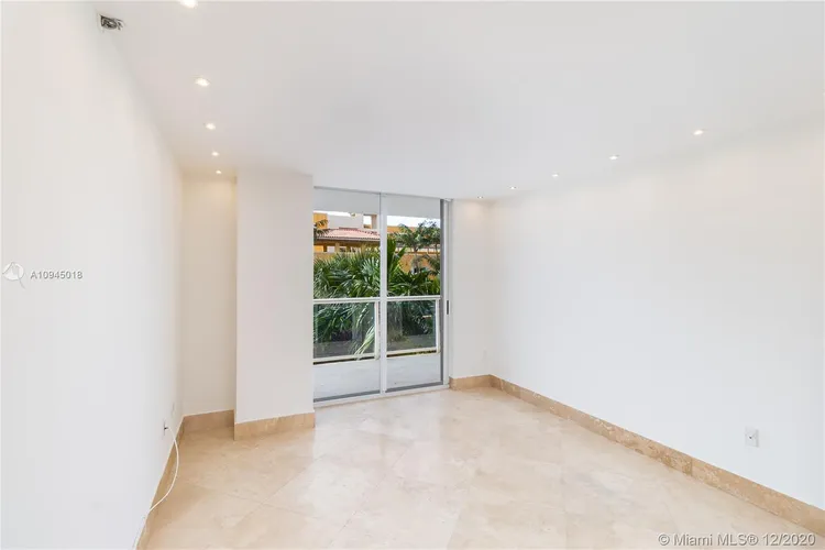 Champlain Towers East #3F image #25